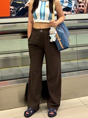 NWT🤎💖Alo Yoga Espresso Brown Suit Up Trousers (Regular 30” Inseam)